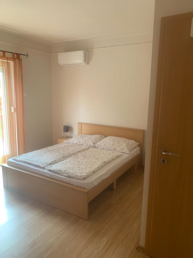 Gabor Aron Apartment Hajdúszoboszló Extérieur photo